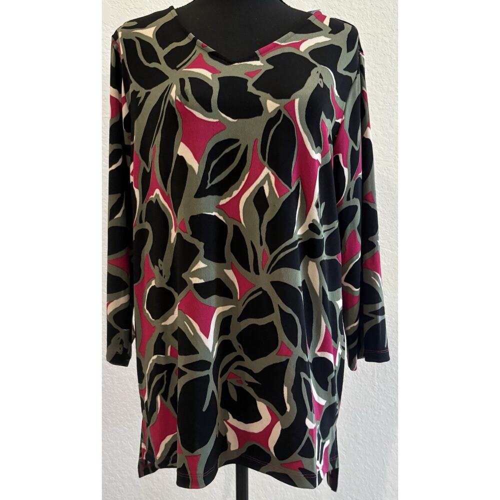 Chico's Travelers Floral V-Neck Slinky Zip Top Orchid Flower 2 (Large) NWT